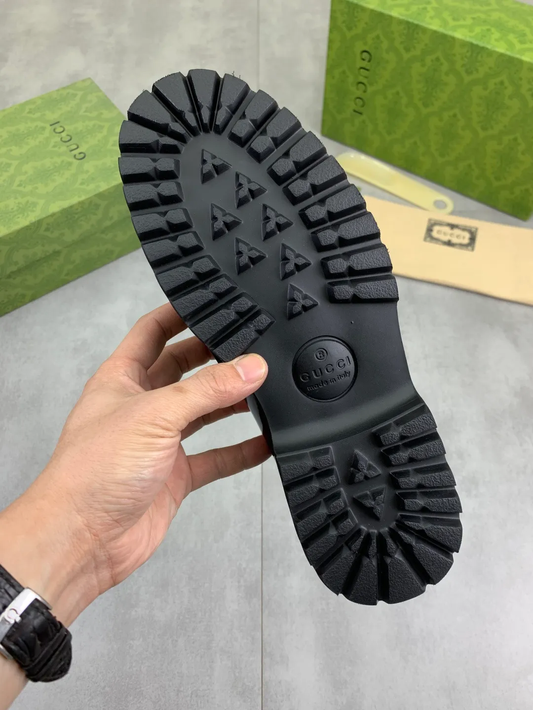 Men's shoes P580💰【New style】🆘Water dyed cowhide lining (GUCCI) Gucci business leather shoes, made of original imported Italian 🇮🇹 open-edge beaded calfskin, fully water-dyed cowhide lining, carefully handmade by professional shoemakers, the original version is specially designed for wear-resistant and lightweight foam outsole. Standard code: 38-45 5️⃣color🉑️select
